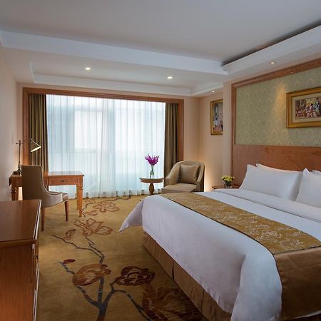 Vienna International Hotel Shenzhen Diwang South Bao'An Road Exterior photo